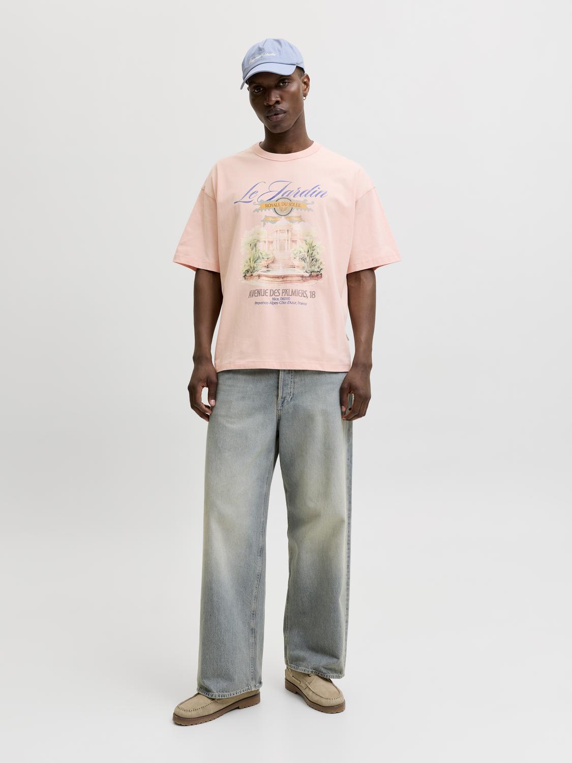 model_shot-front_full