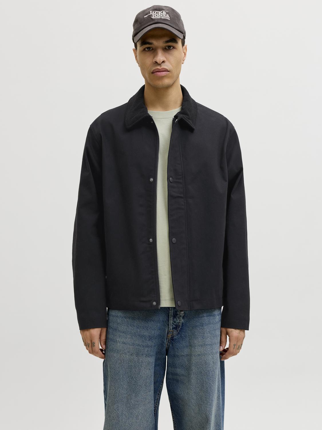 model_shot-front