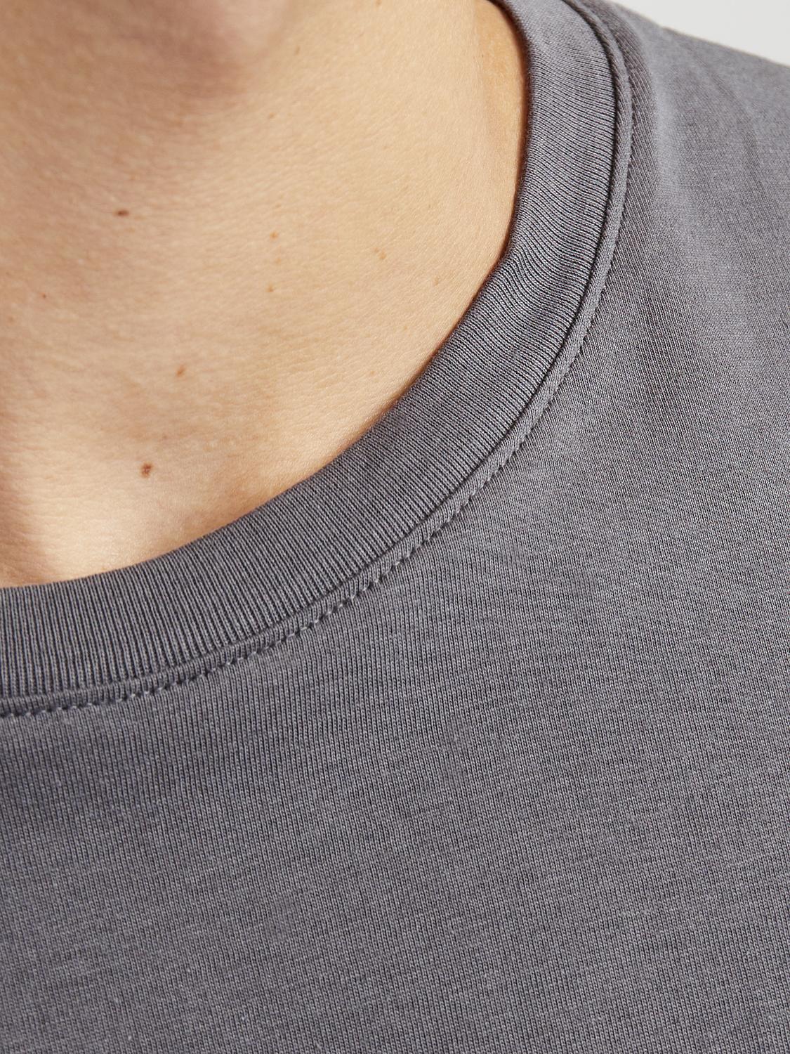 model_shot-detail