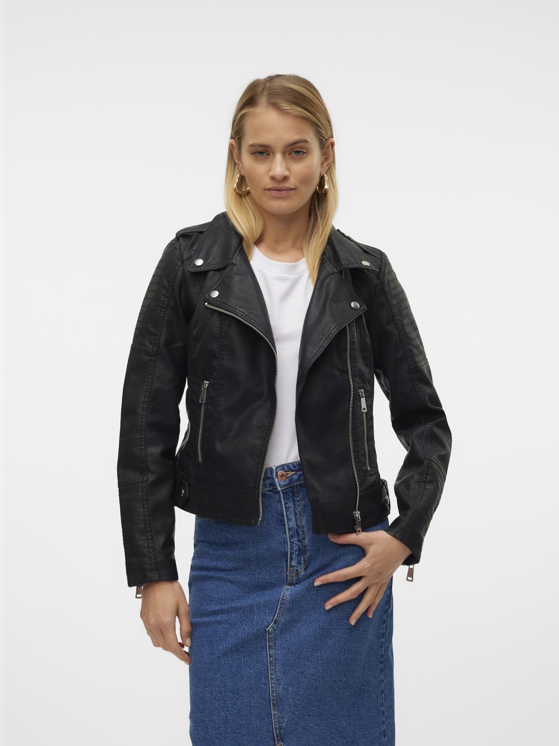 model_shot-front