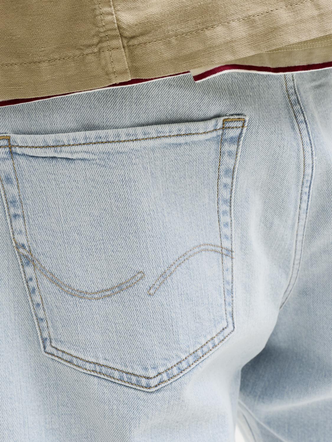 model_shot-detail