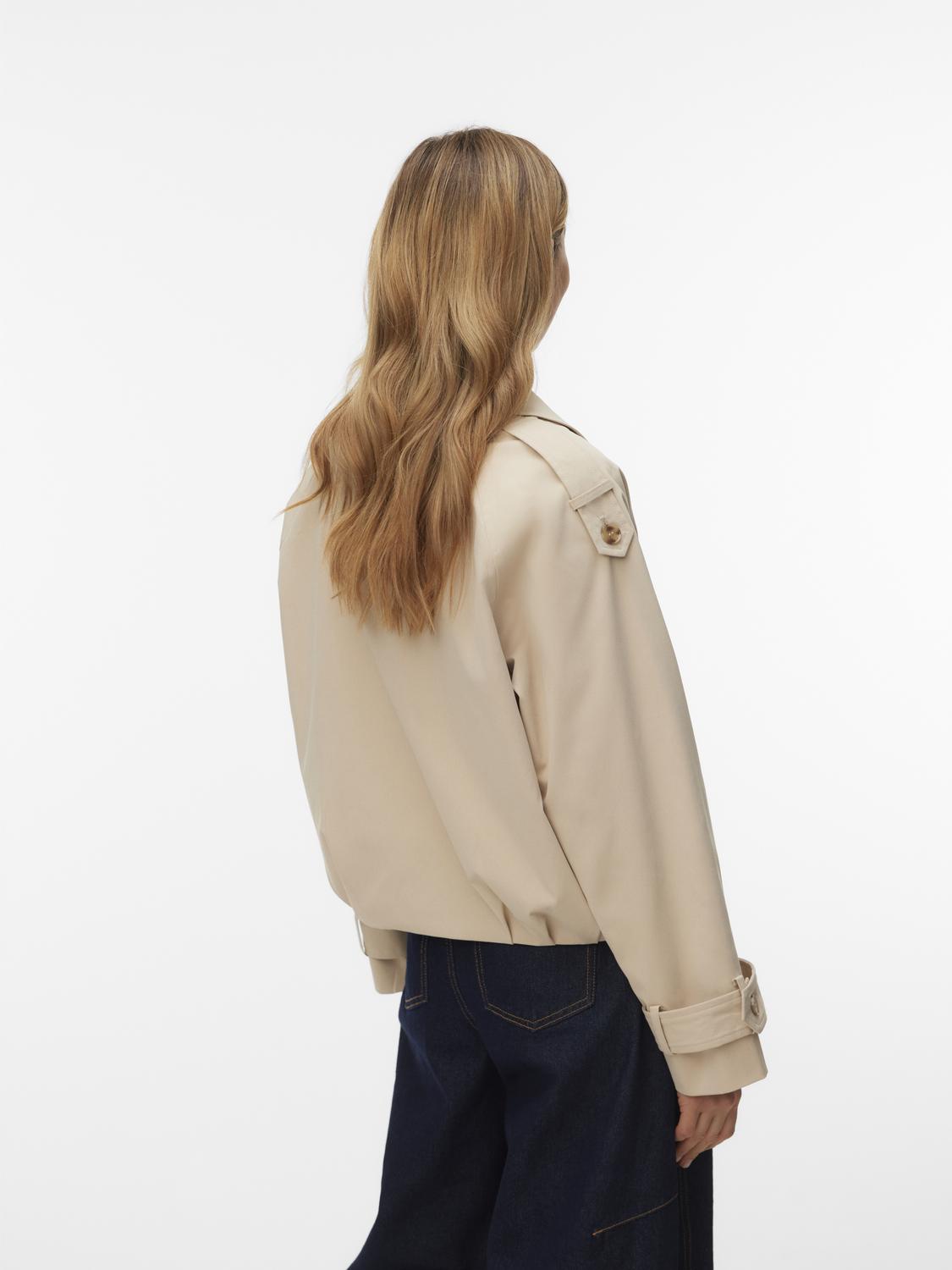 model_shot-back