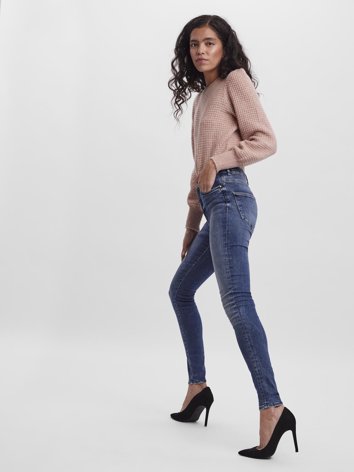 model_shot-detail