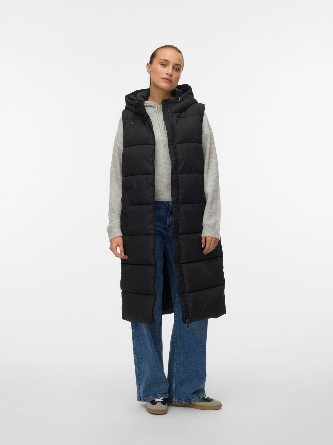 model_shot-front