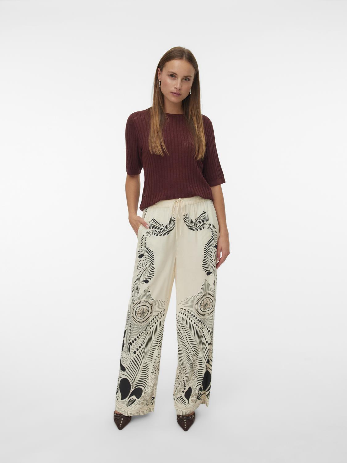 model_shot-front