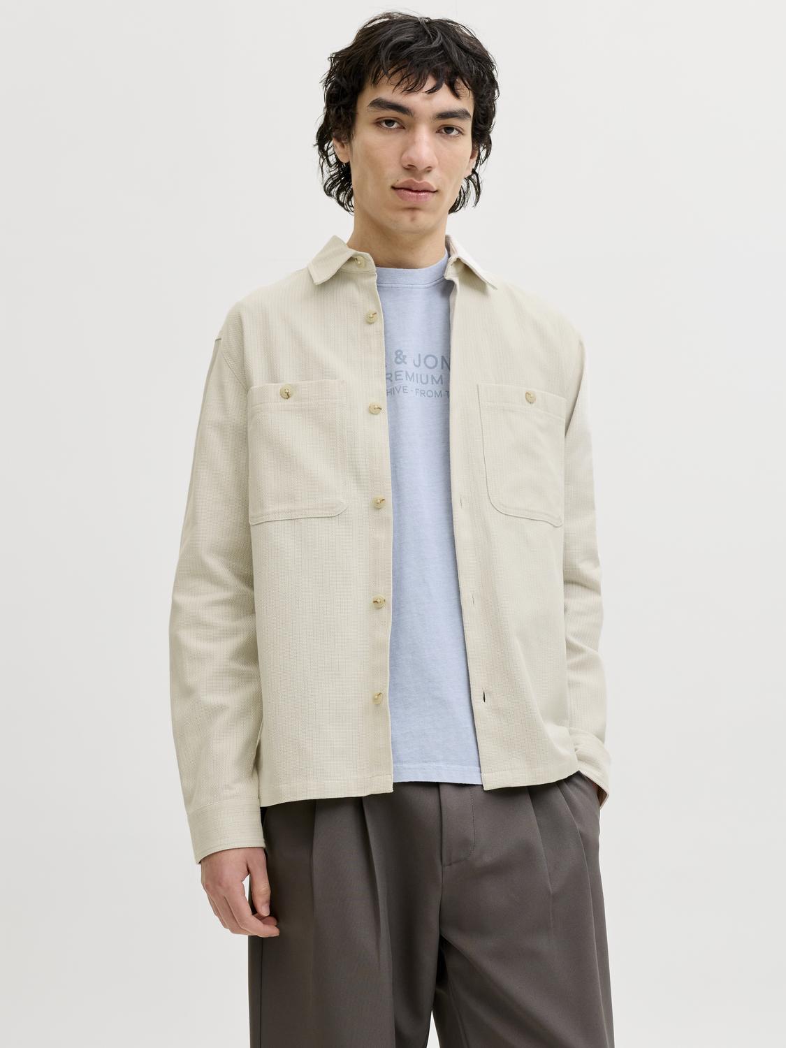 model_shot-front