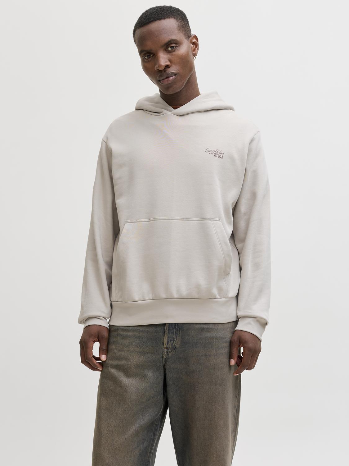 model_shot-front