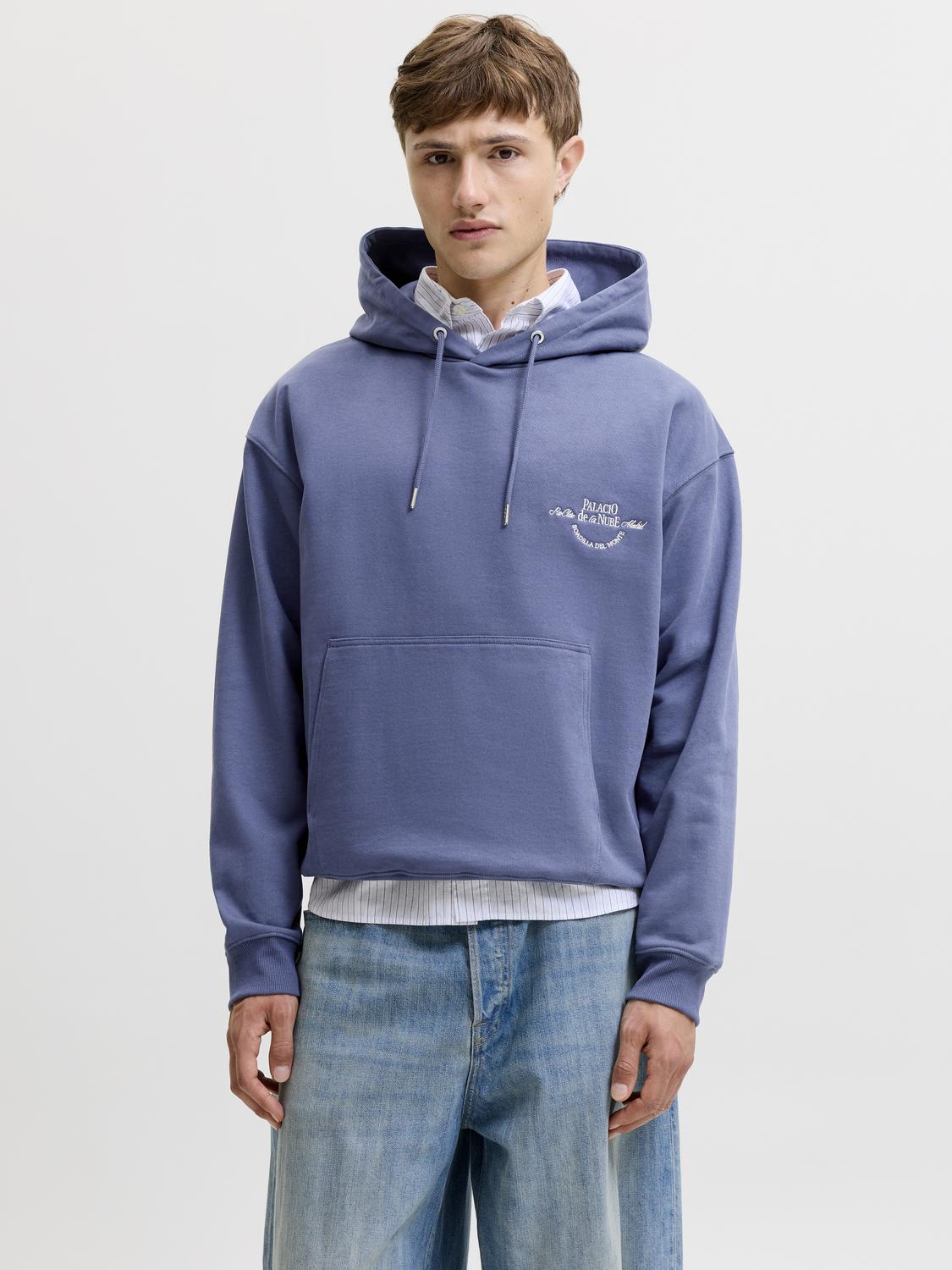 model_shot-front