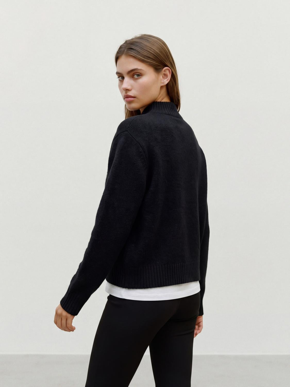 model_shot-back